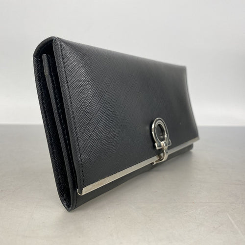 salvatore ferragamo wallet front view