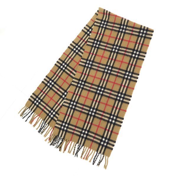 burberry scarf side view