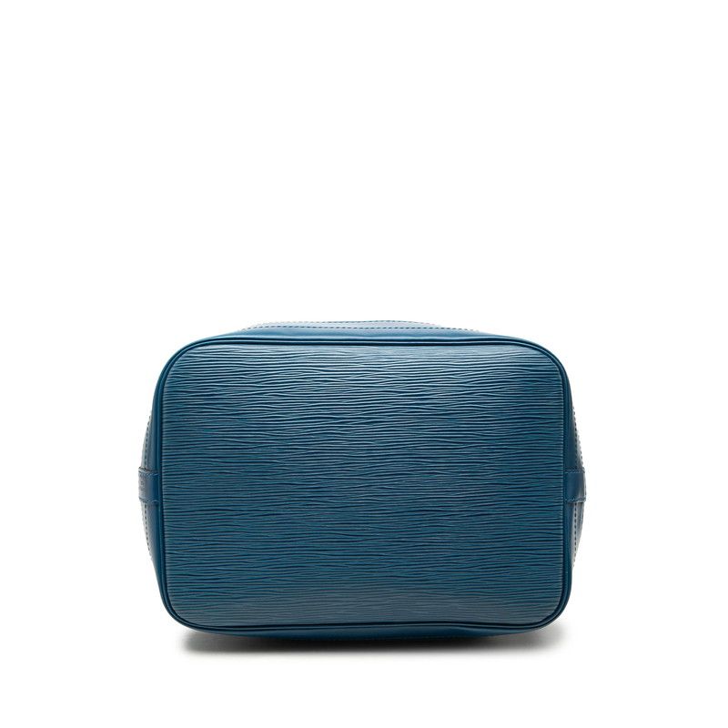 louis vuitton m44005 shoulder bag rear view