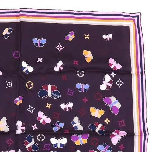 louis vuitton scarf rear view