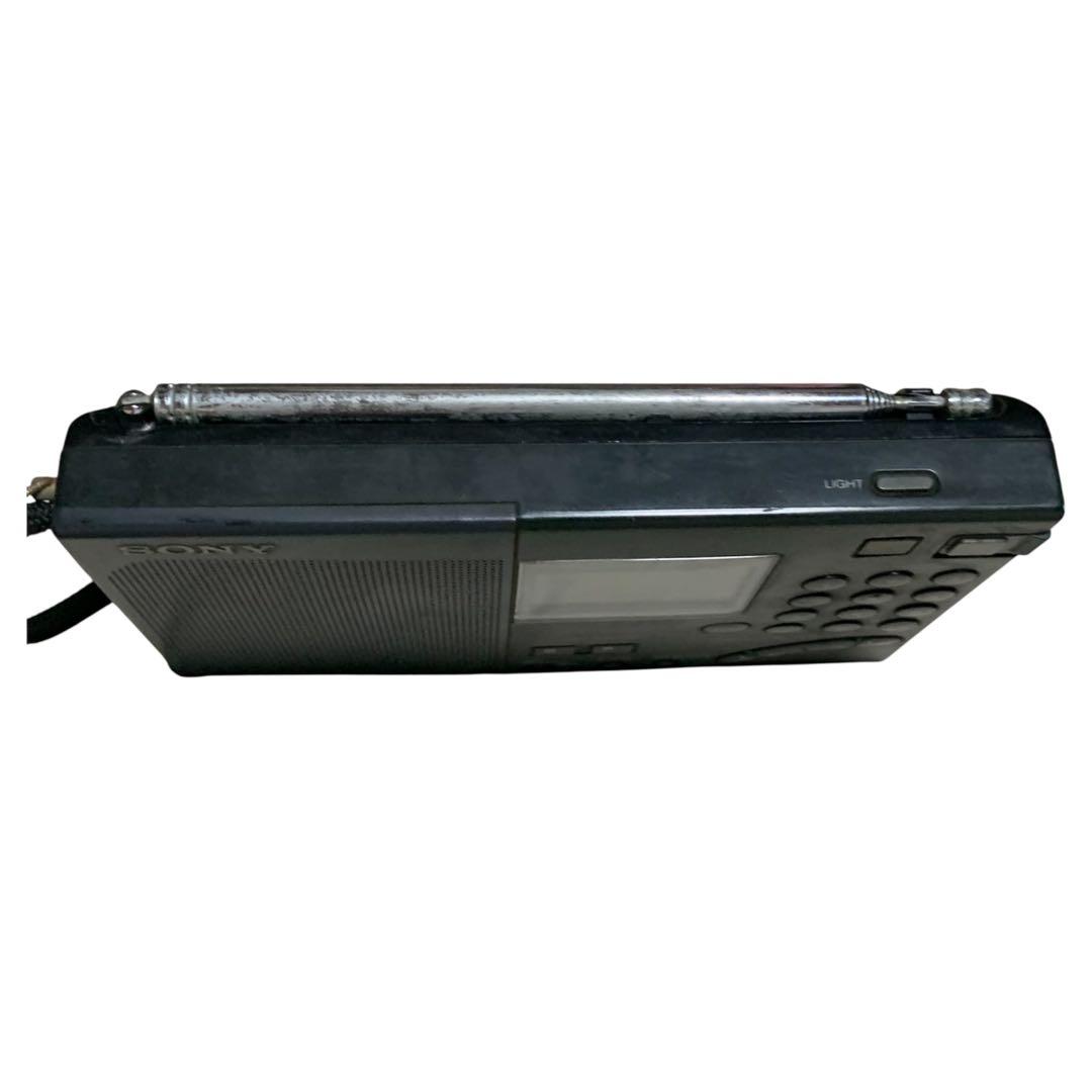 sony icf-sw7600g radio rear view