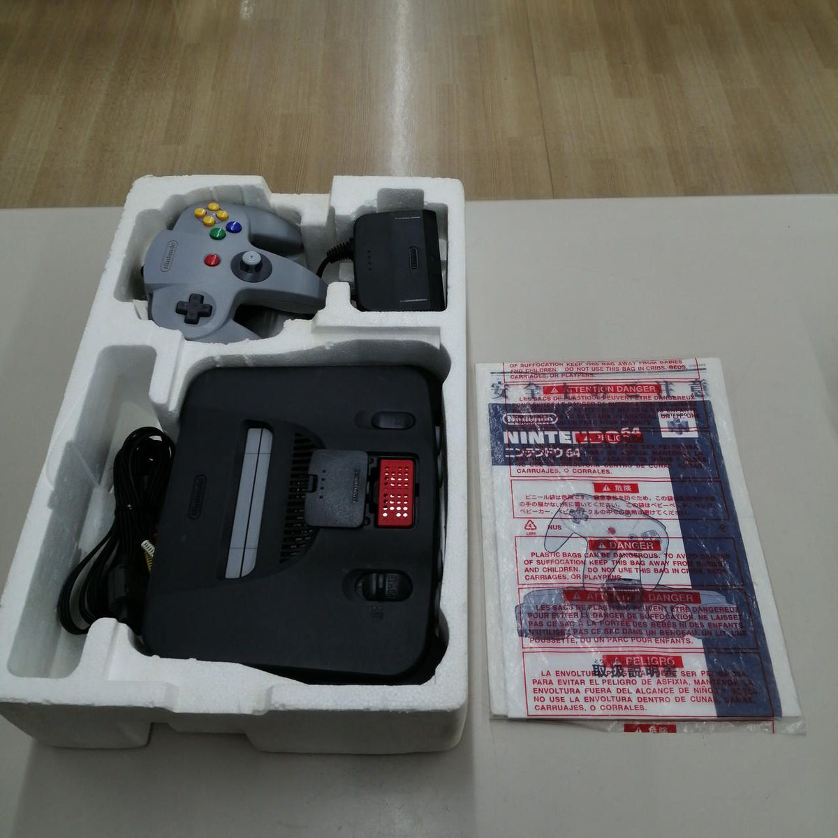 nintendo nus-001 video game console condition details