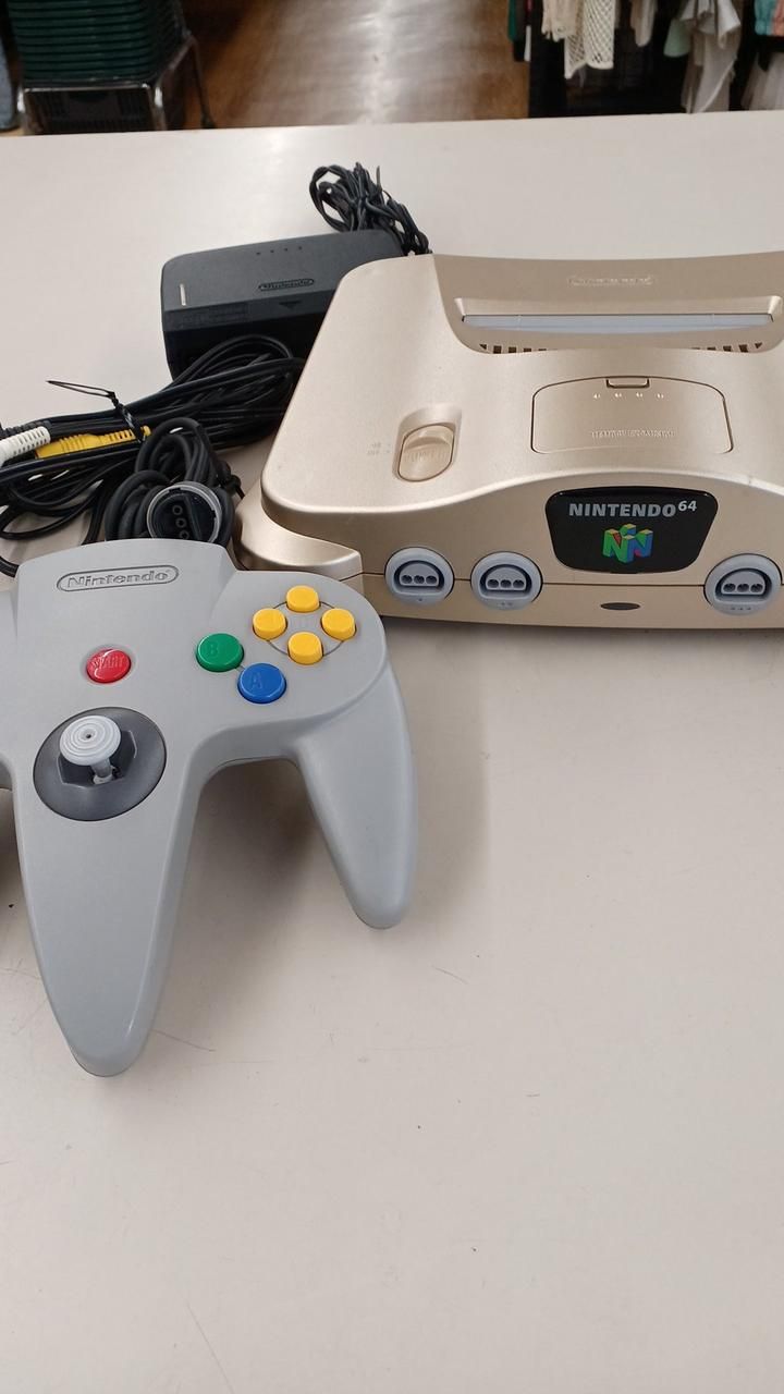 nintendo nus-001 video game console rear view