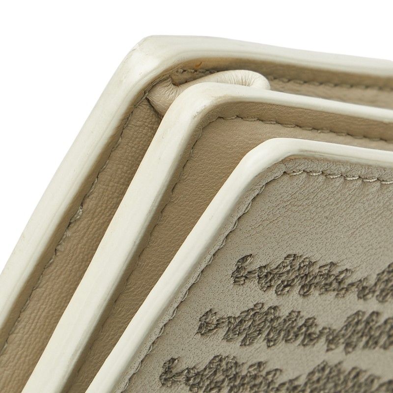 bottega veneta beige wallet accessories included