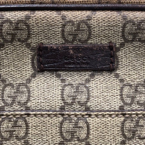 gucci shoulder bag interior details