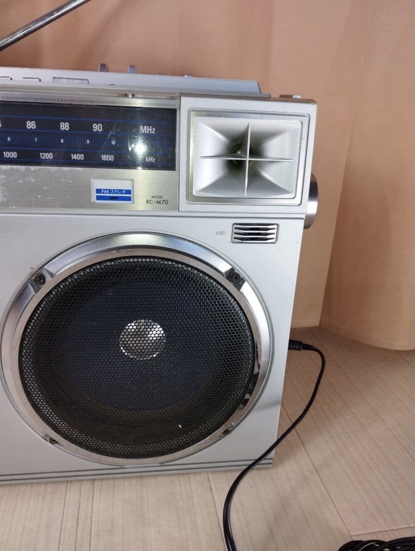 victor rc-m70 boombox condition details