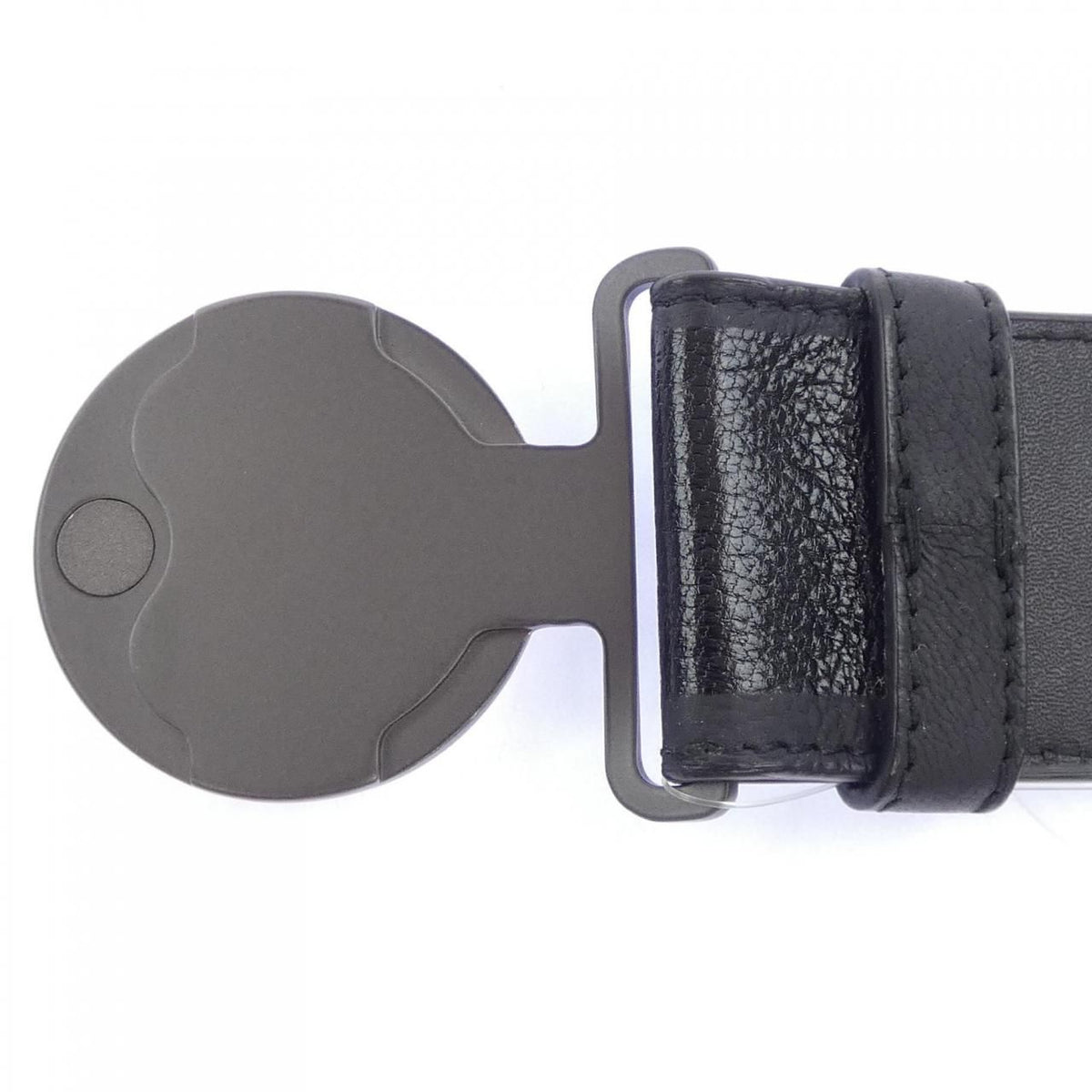 bottega veneta belt rear view