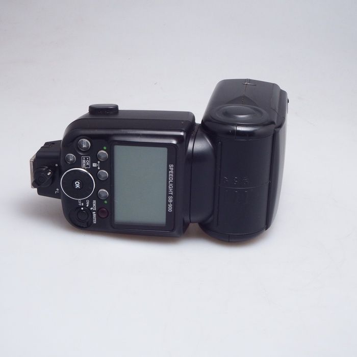 nikon sb-900 camera accessories included