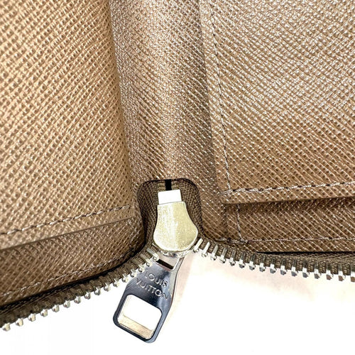 louis vuitton m60967 wallet interior details