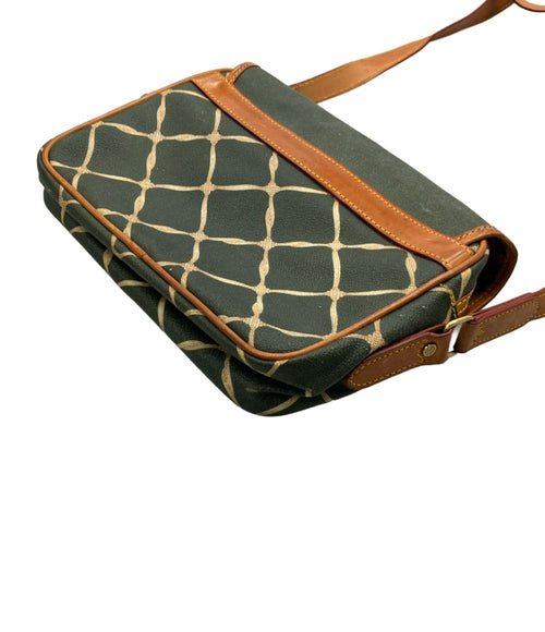 hunting world shoulder bag markings and labels