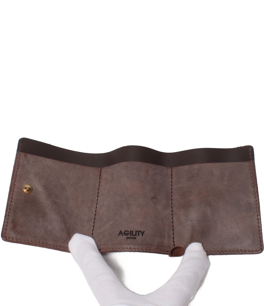 wallet side view