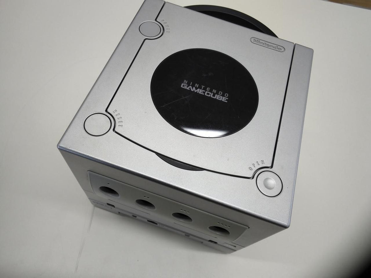 Nintendo DOL-001 Video Game Console