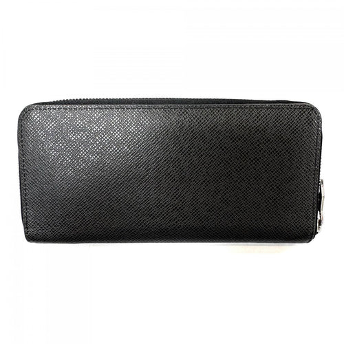 louis vuitton m32822 wallet front view
