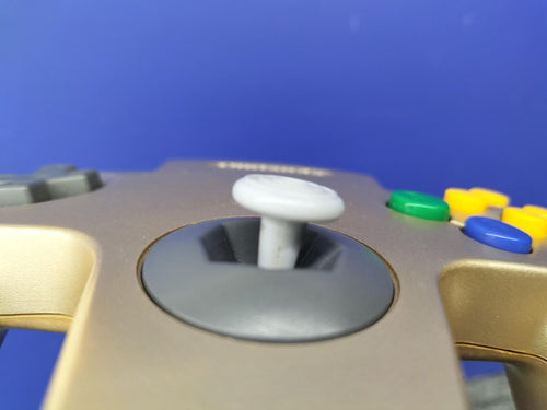 nintendo nus-001 video game console markings and labels