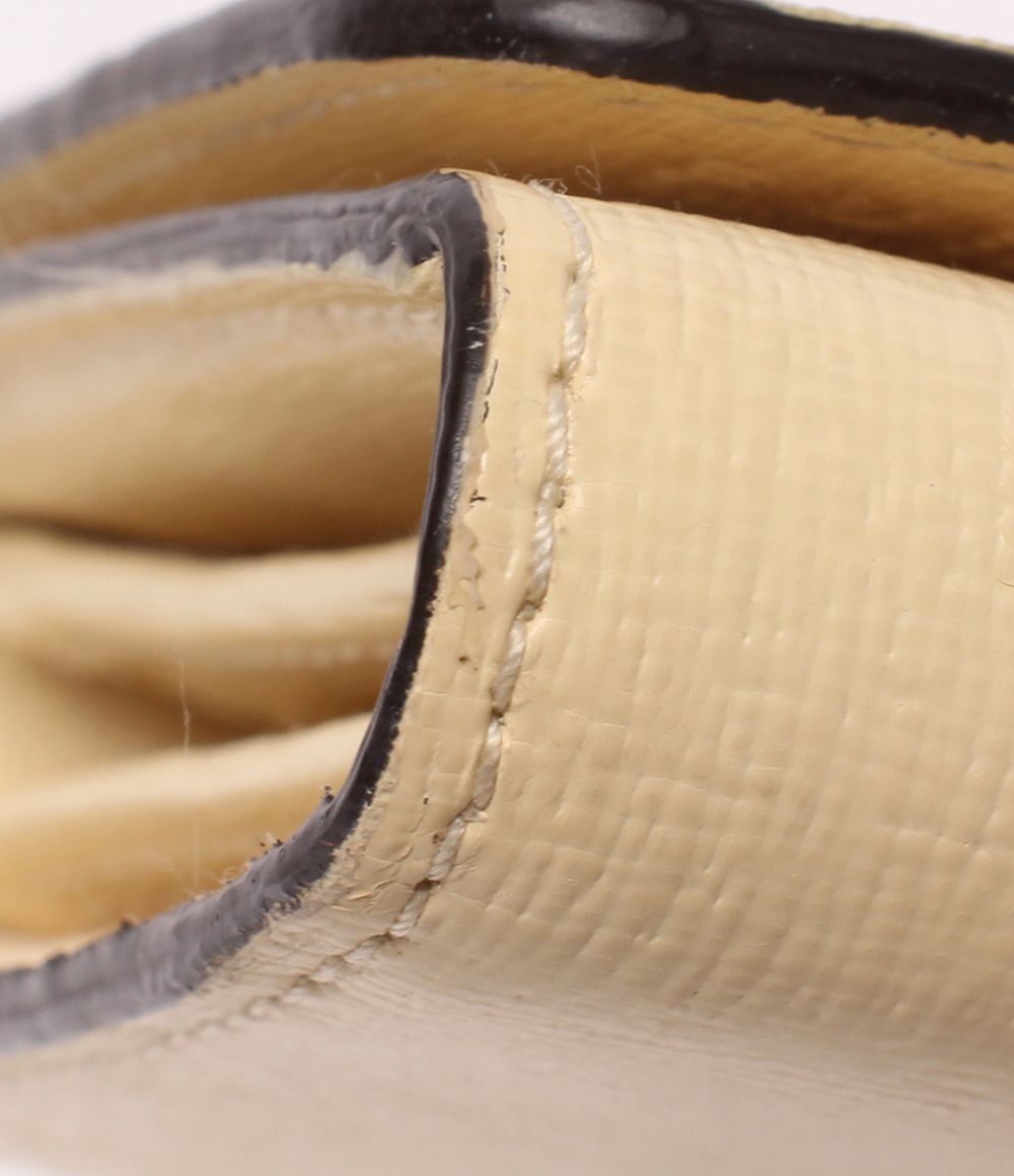 furla wallet interior details
