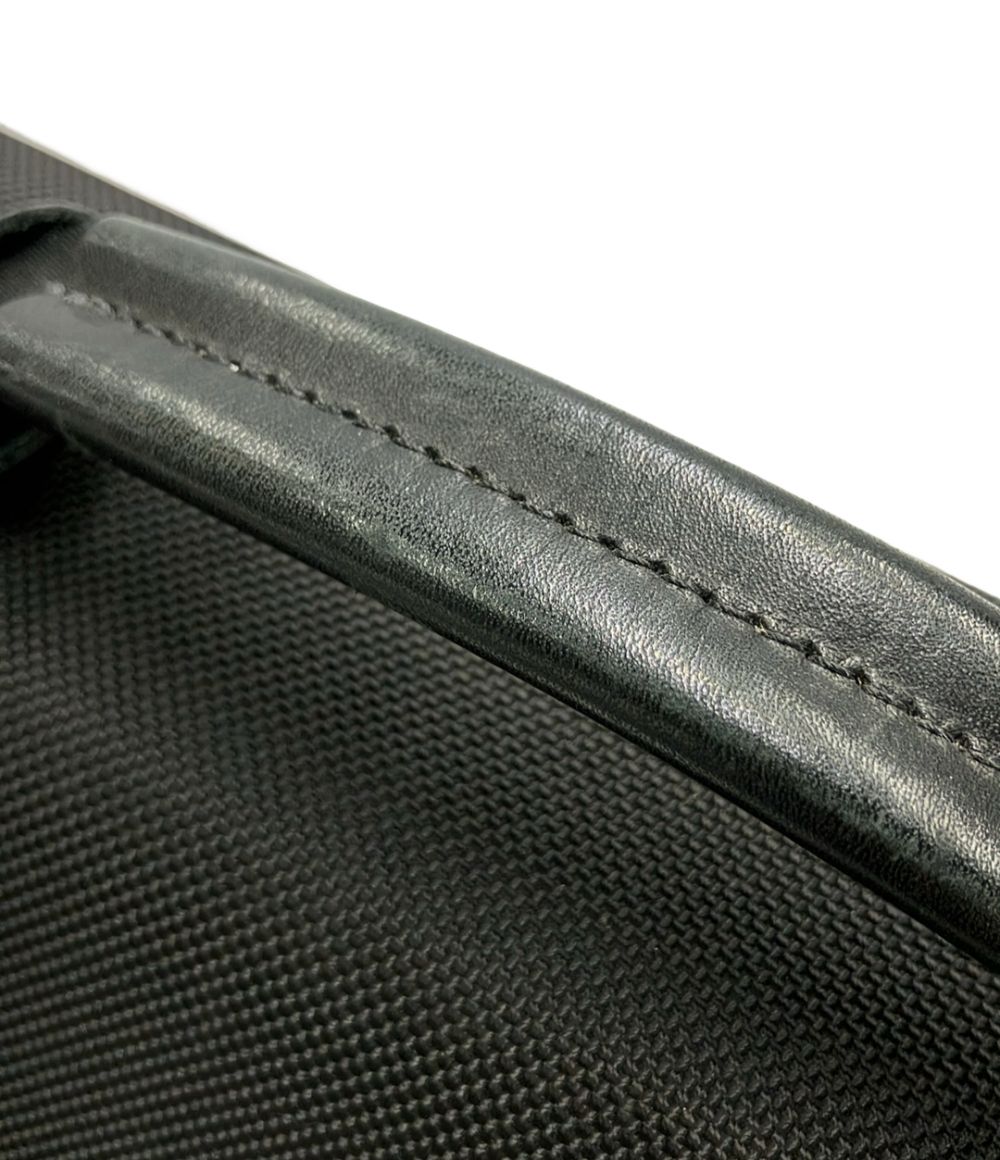 tumi briefcase functional details