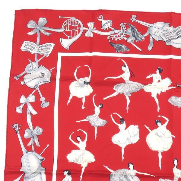 hermes scarf front view