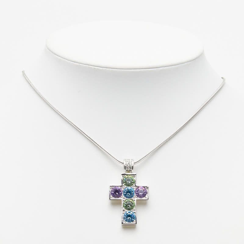 swarovski necklace interior details