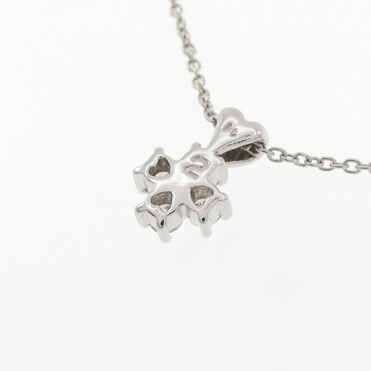 necklace side view