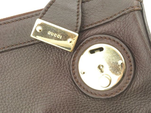 gucci shoulder bag functional details
