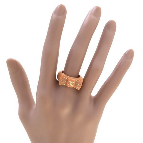chanel ring interior details