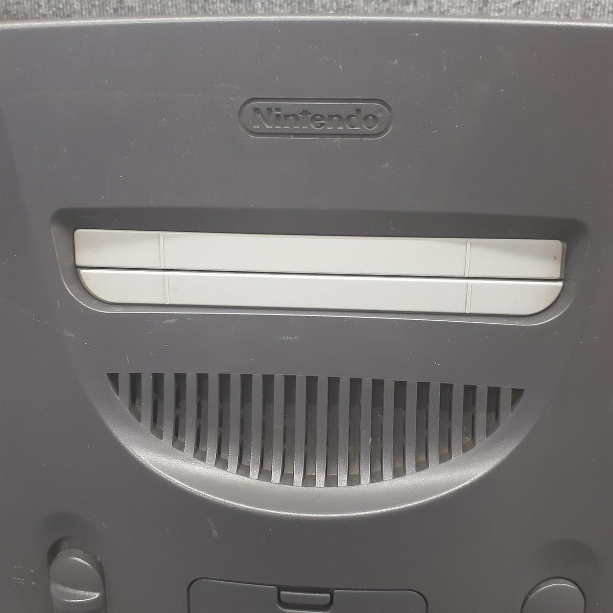nintendo nus-001 video game console markings and labels