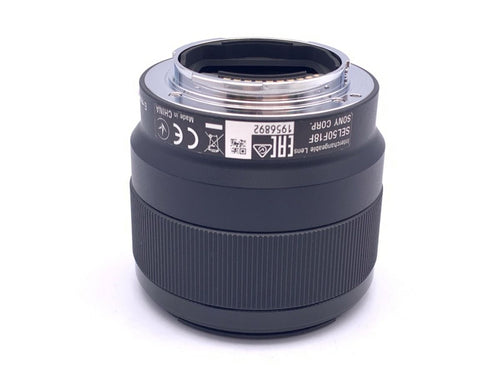 sony sel50f18f lens front view