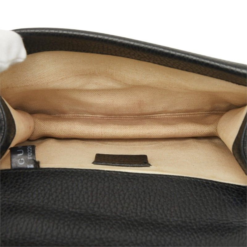 gucci beige shoulder bag markings and labels
