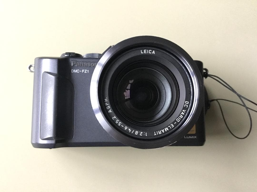Panasonic DMC-FZ1-K Compact Digital Camera