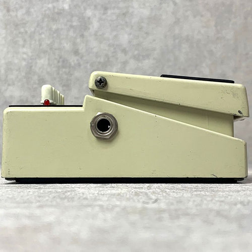 boss ge-6-graphic equalizer aca japan guitar effector side view