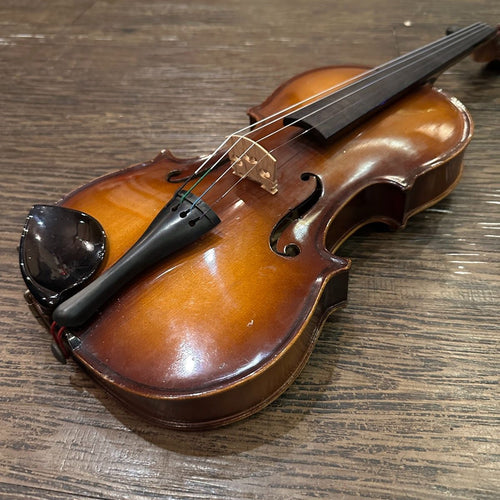 suzuki no.11 string instrument front view