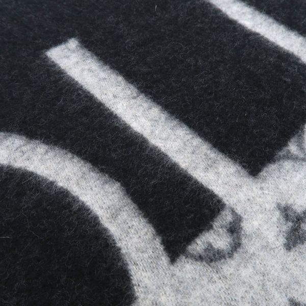 louis vuitton m70924 scarf condition details