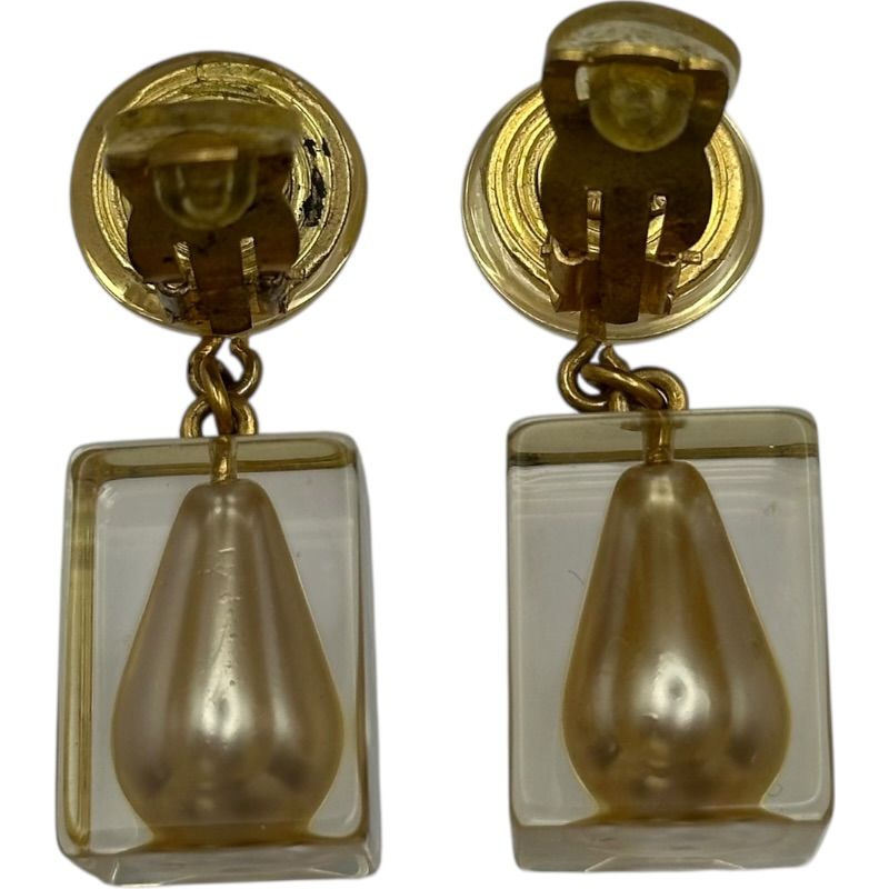 chanel earrings front view