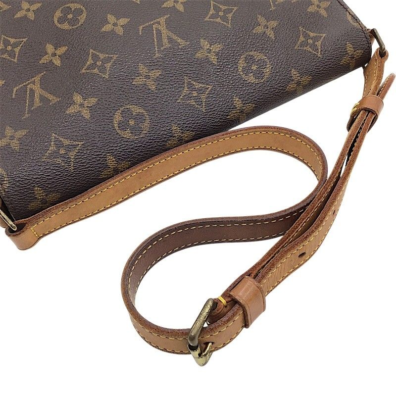 louis vuitton m51257 shoulder bag interior details