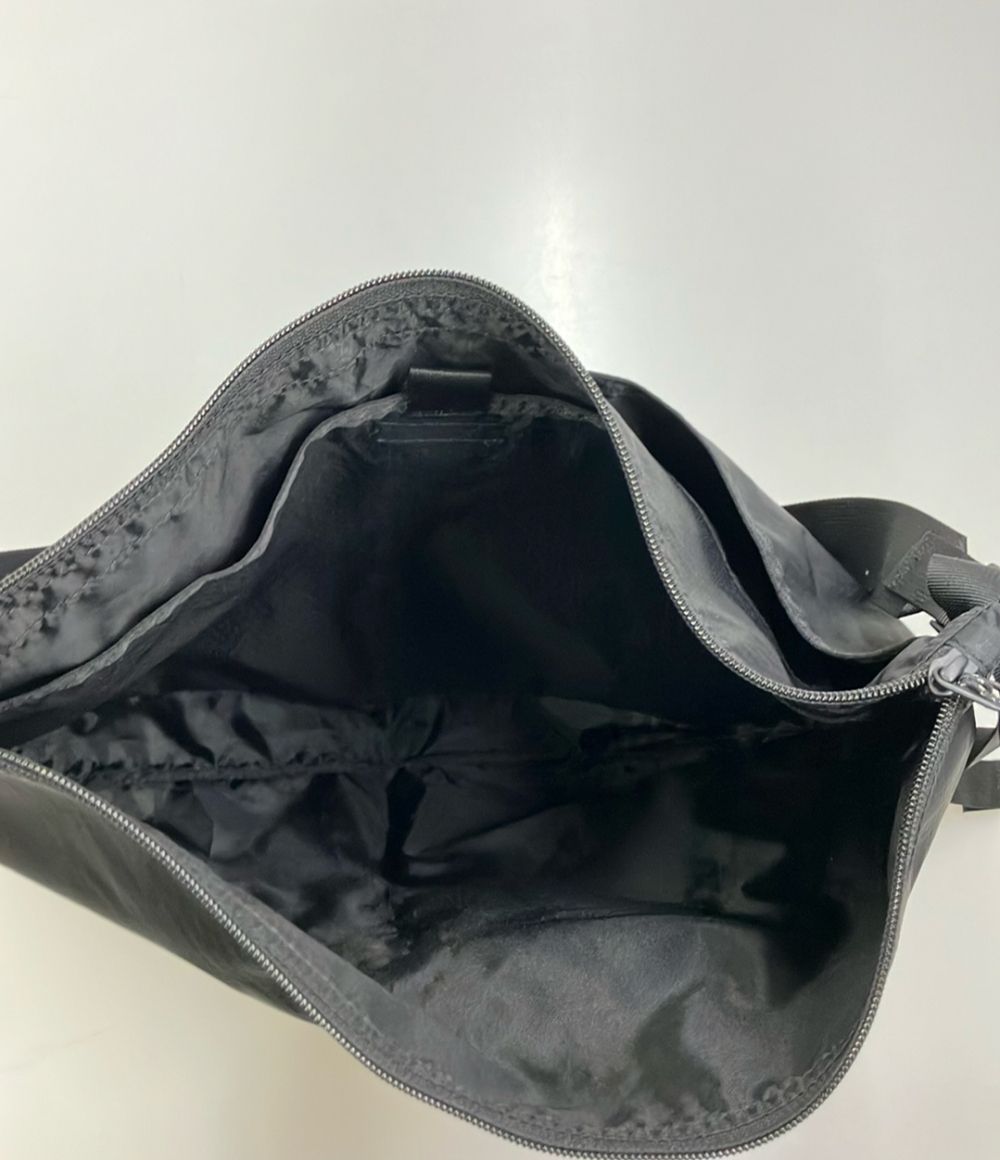gregory shoulder bag accessories included