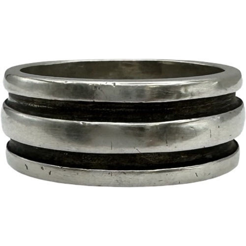 ring front view
