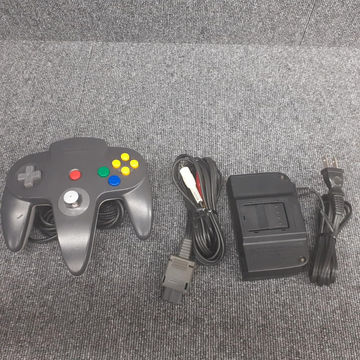 nintendo nus-001 video game console markings and labels