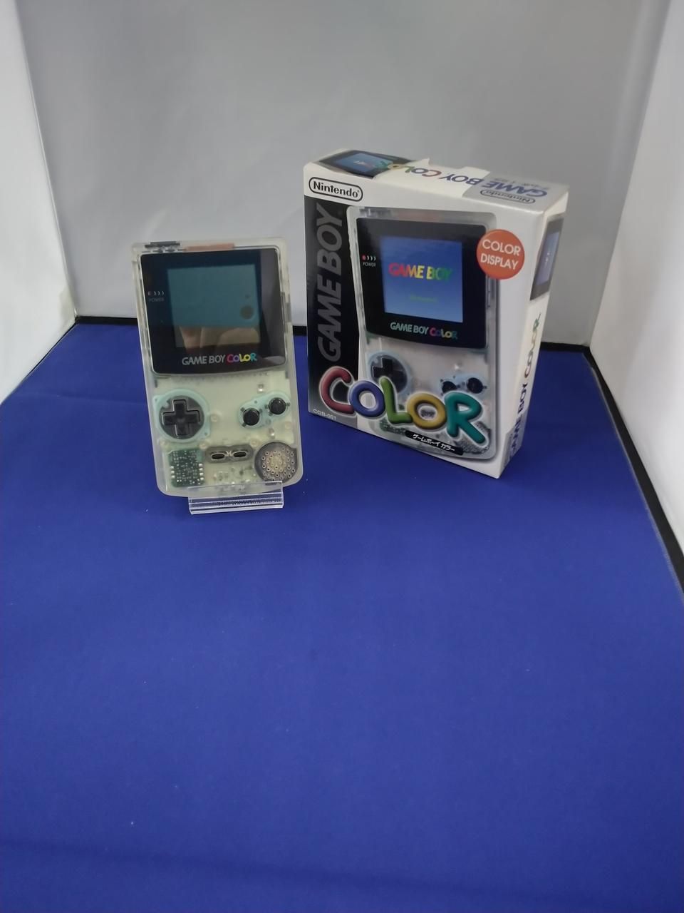 nintendo cgb-001 handheld console