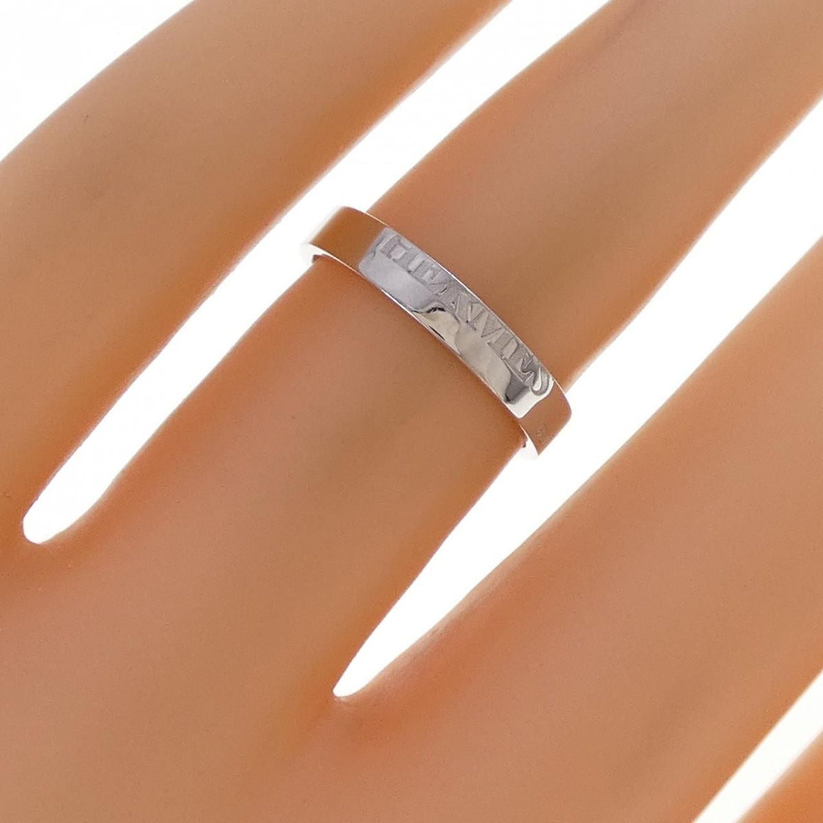 hermes ring accessories included