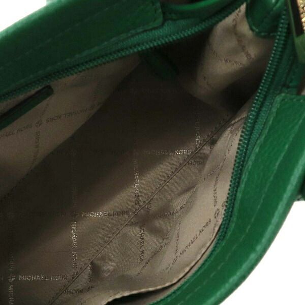 michael kors pouch / clutch front view