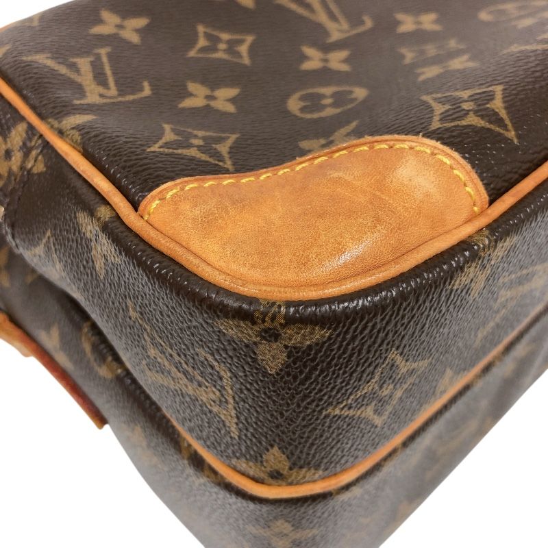 louis vuitton m45244 shoulder bag functional details