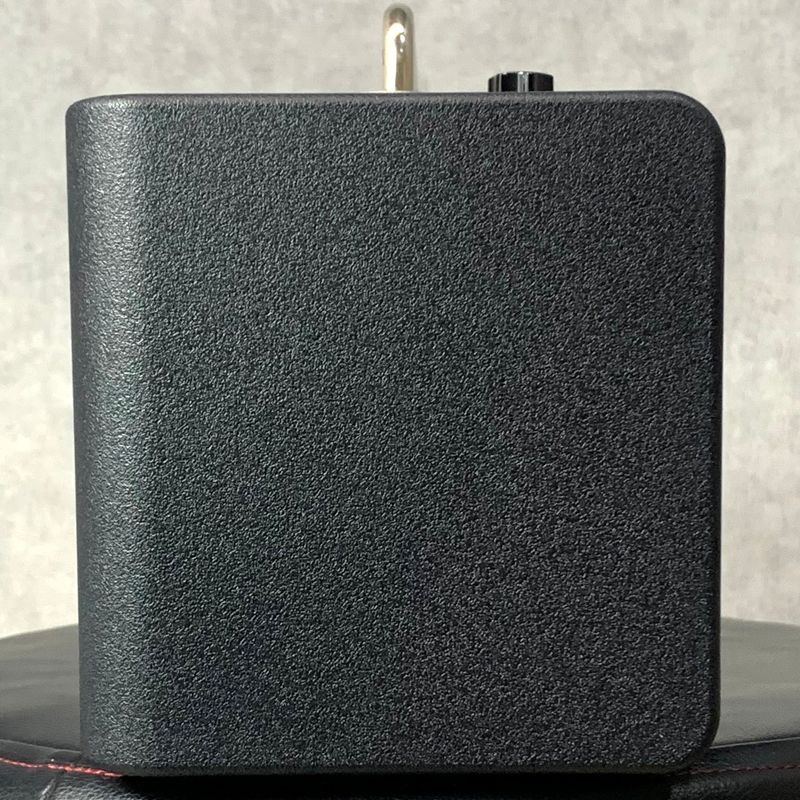 yamaha thr10ii beige amplifier rear view