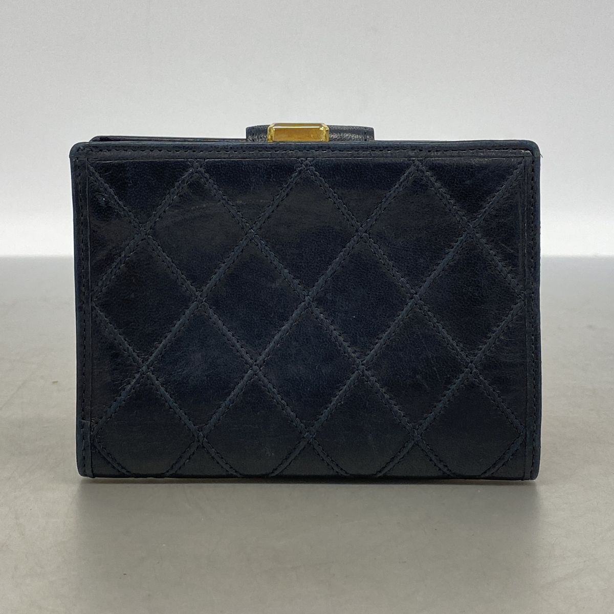 chanel wallet functional details