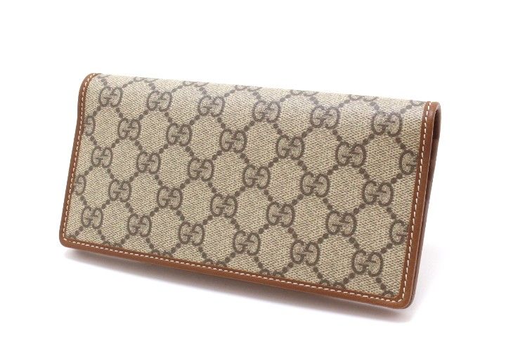 gucci beige wallet front view