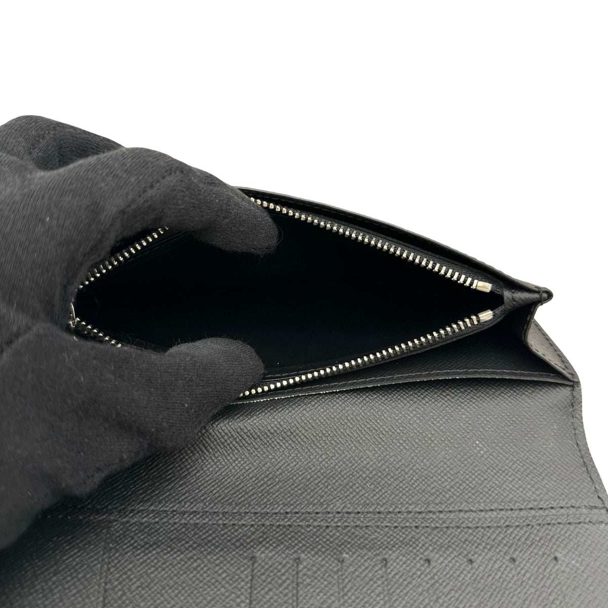 louis vuitton m60622 wallet functional details