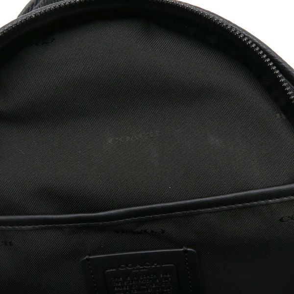 coach cv930 backpack functional details
