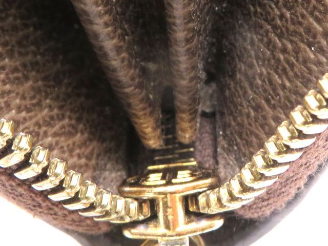 balenciaga beige wallet markings and labels