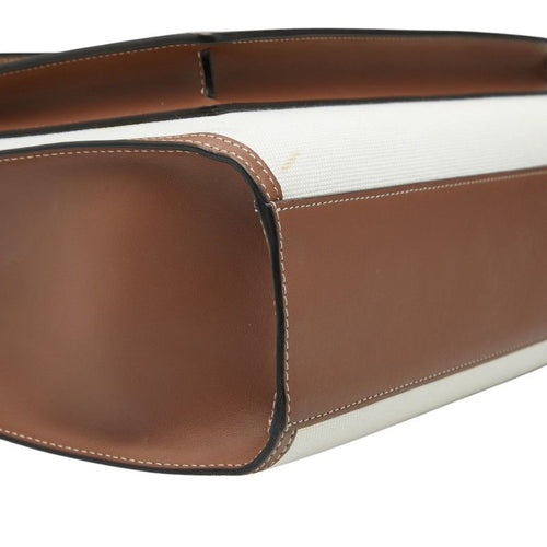burberry handbag accessories included