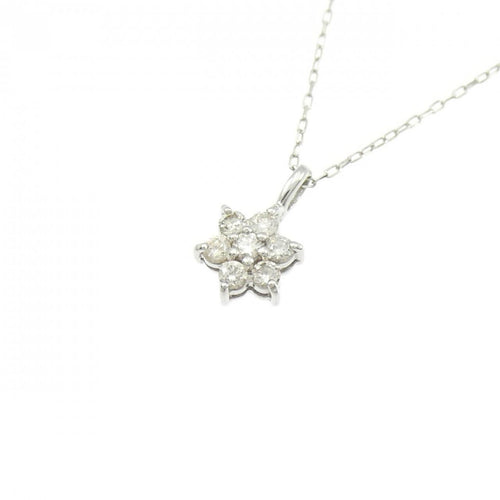 necklace rear view