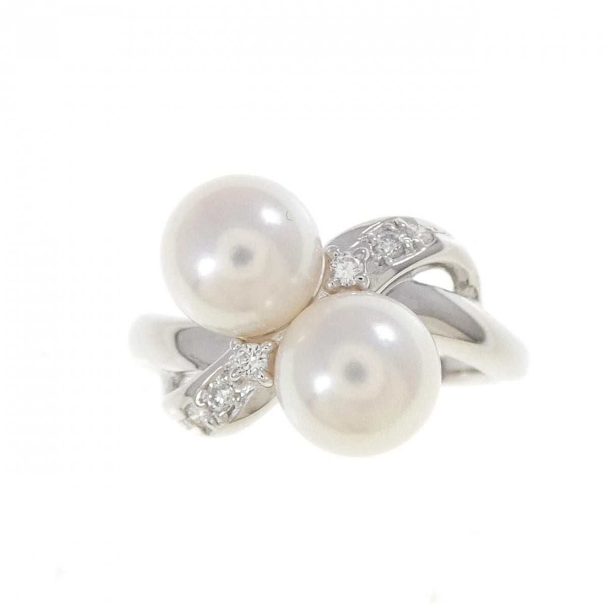 Tasaki Ring
